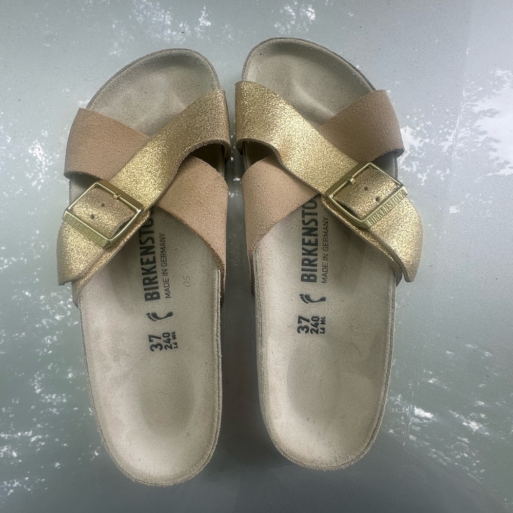 Birkenstock :: Sienna Metallic Gold and Taupe :: Women's 37 (7-7.5)